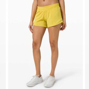 Lululemon Peloton 4" Hotty Hot Short II (Soleill)